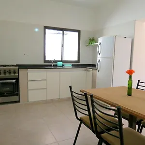 https://el-prat-casa-6ta-seccion.hotelsmendoza.com