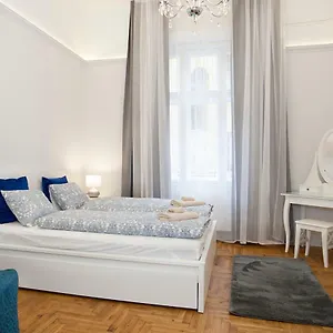 https://amanda-astoria-apartment.inbudapesthotels.com